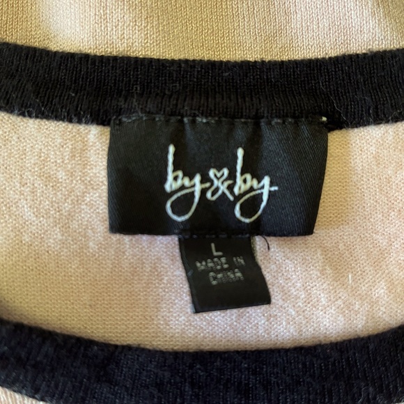 By and By-Pretty Soft Pink and Black Lace Light Sweater. Size Large. - Picture 4 of 4